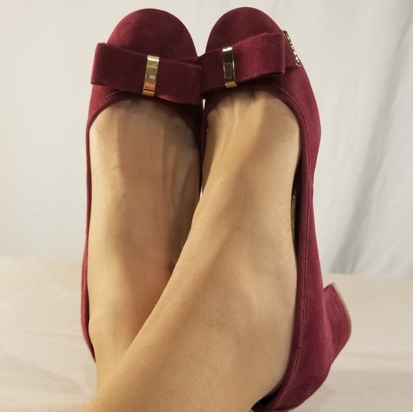 MICHAEL Michael Kors Shoes - New MICHAEL Michael Kors Plum Color Bow Pumps
